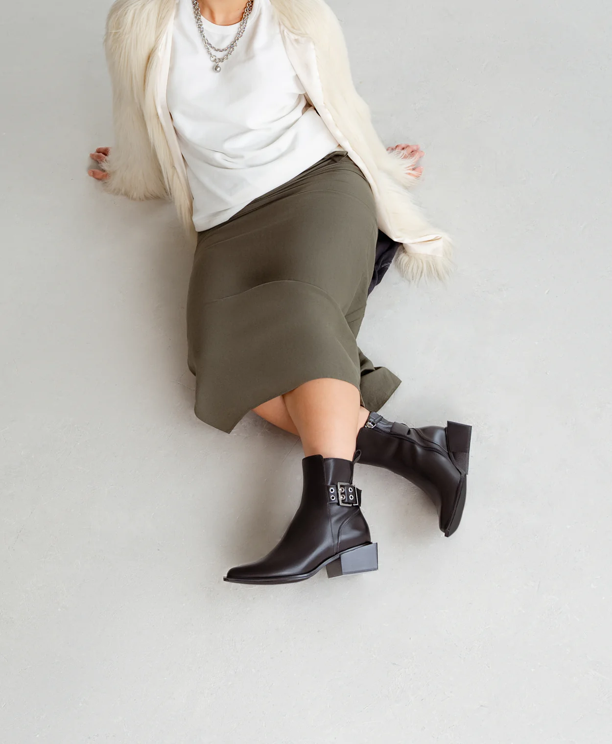 Bracken Ankle Boot - Image 4