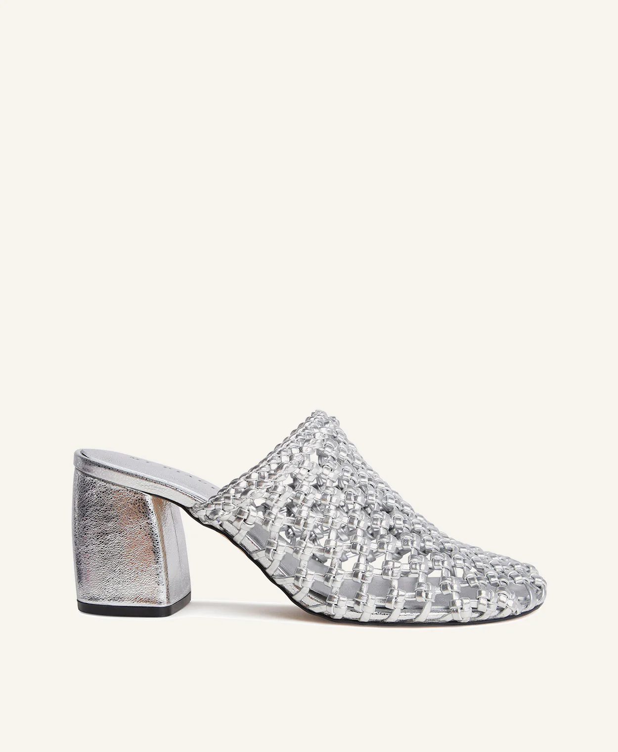 Cynthia Heel