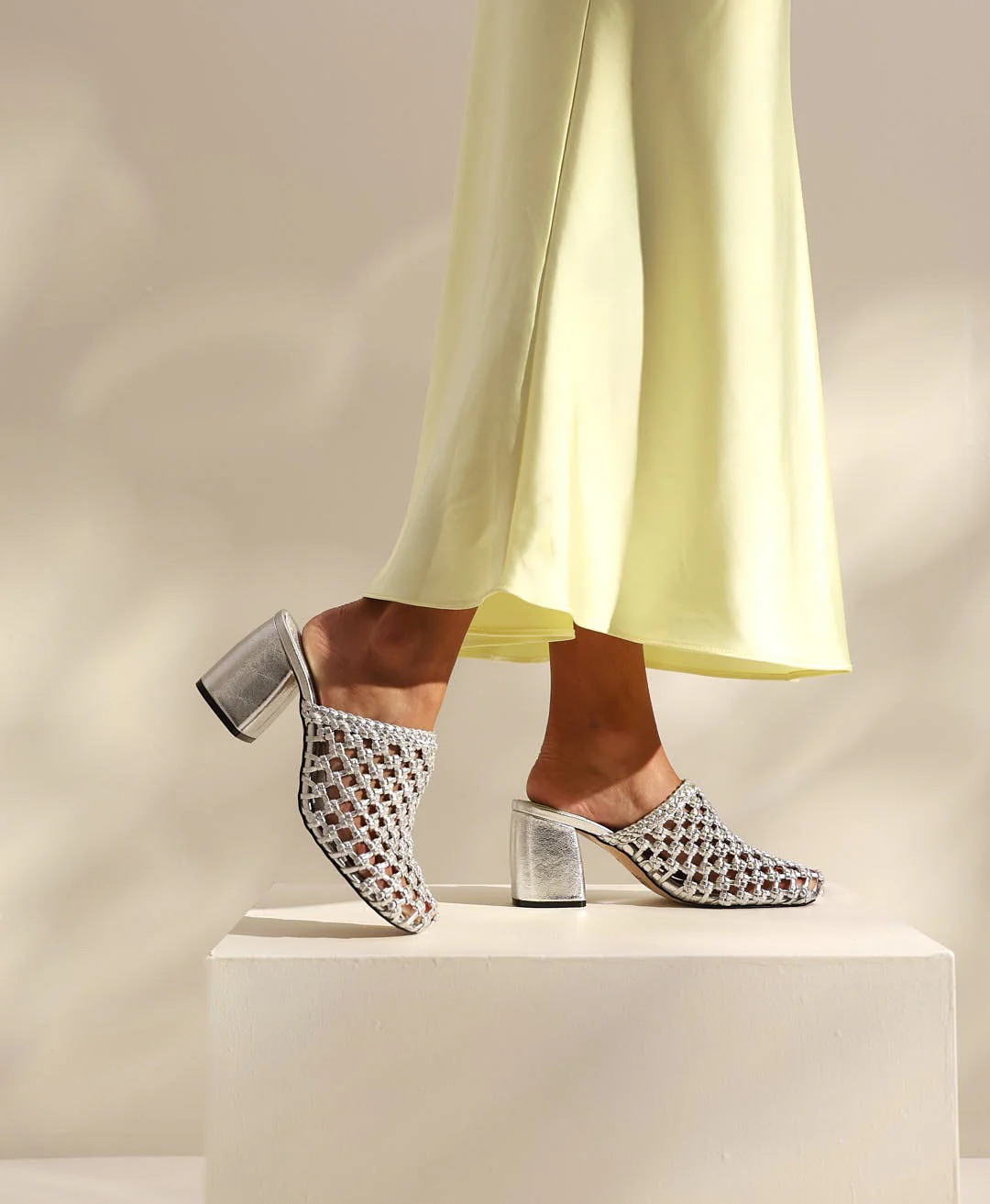 Cynthia Heel - Image 4