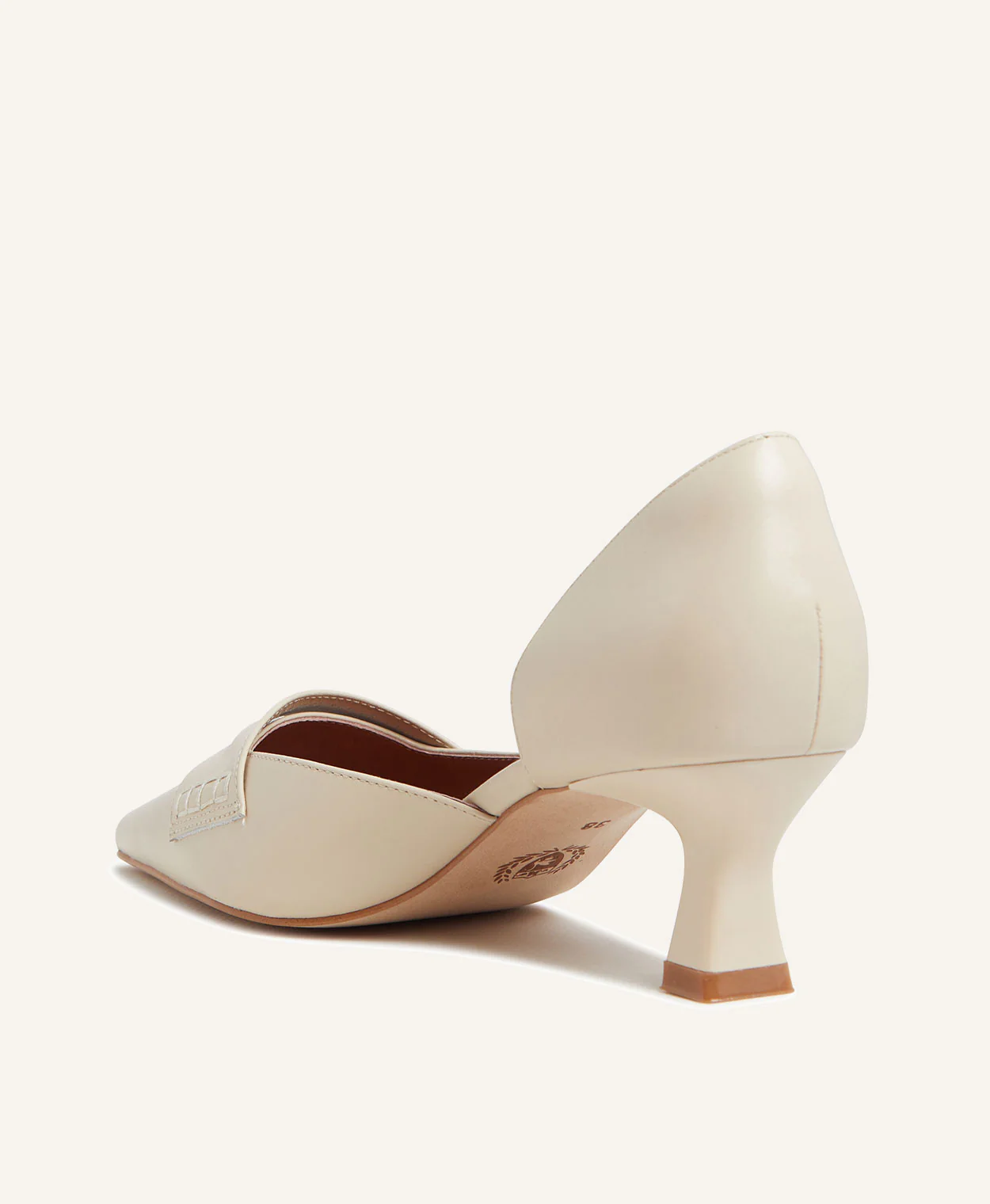 Dani Heel - Image 6