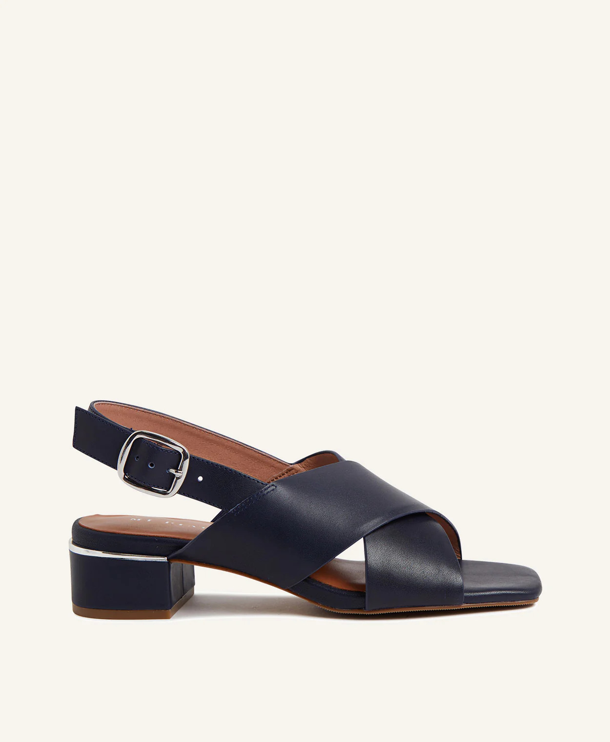 Elvie Sandal