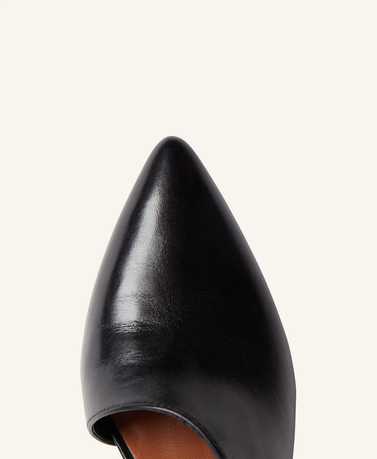 Georgina Heel - Image 6