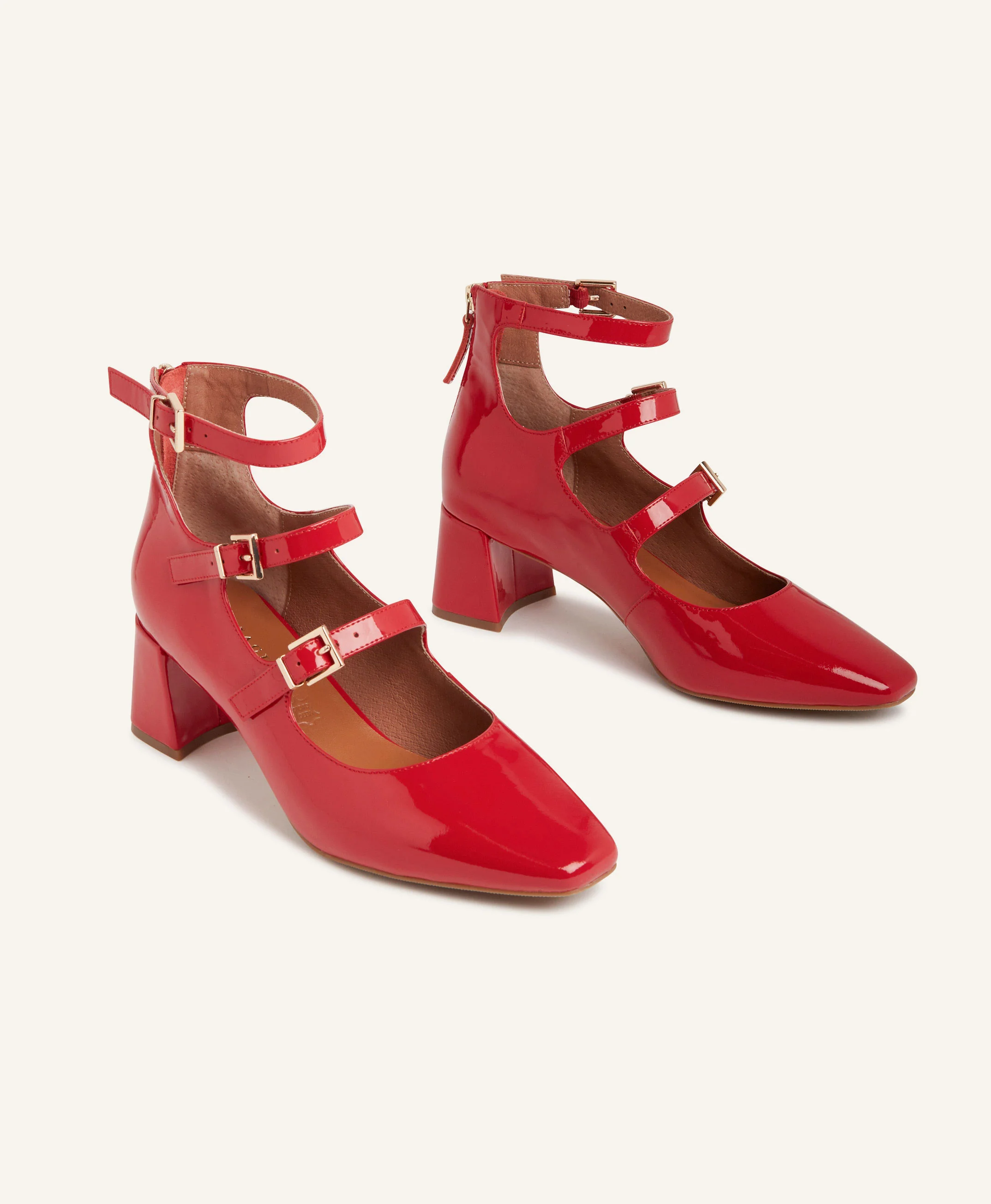 Jocelyn Heel - Image 4