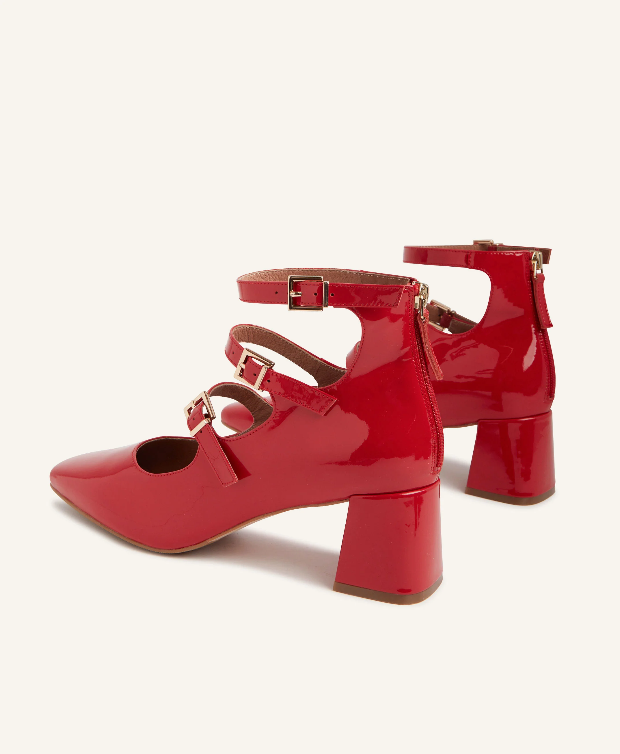 Jocelyn Heel - Image 5