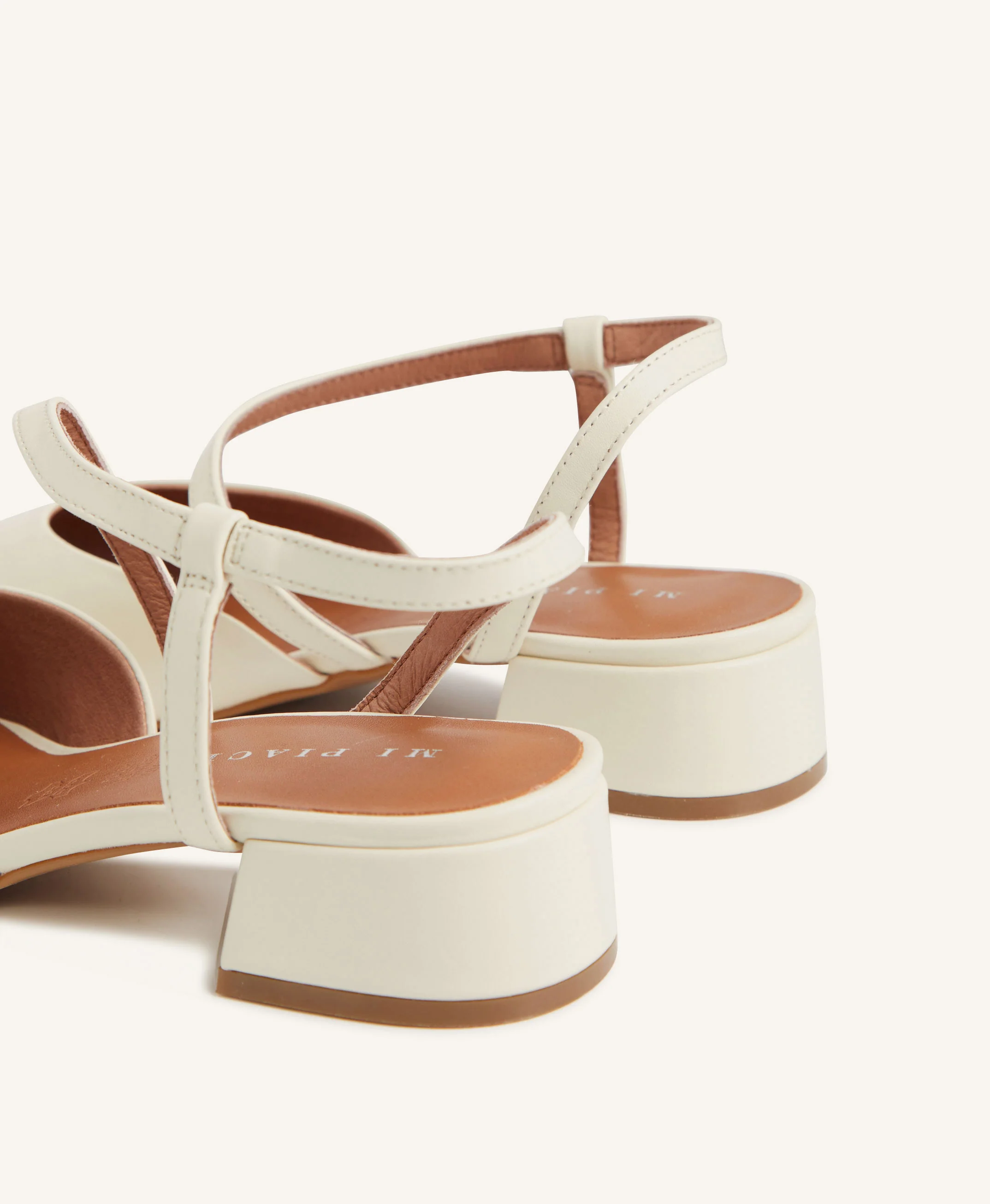 Junie Flat - Image 6