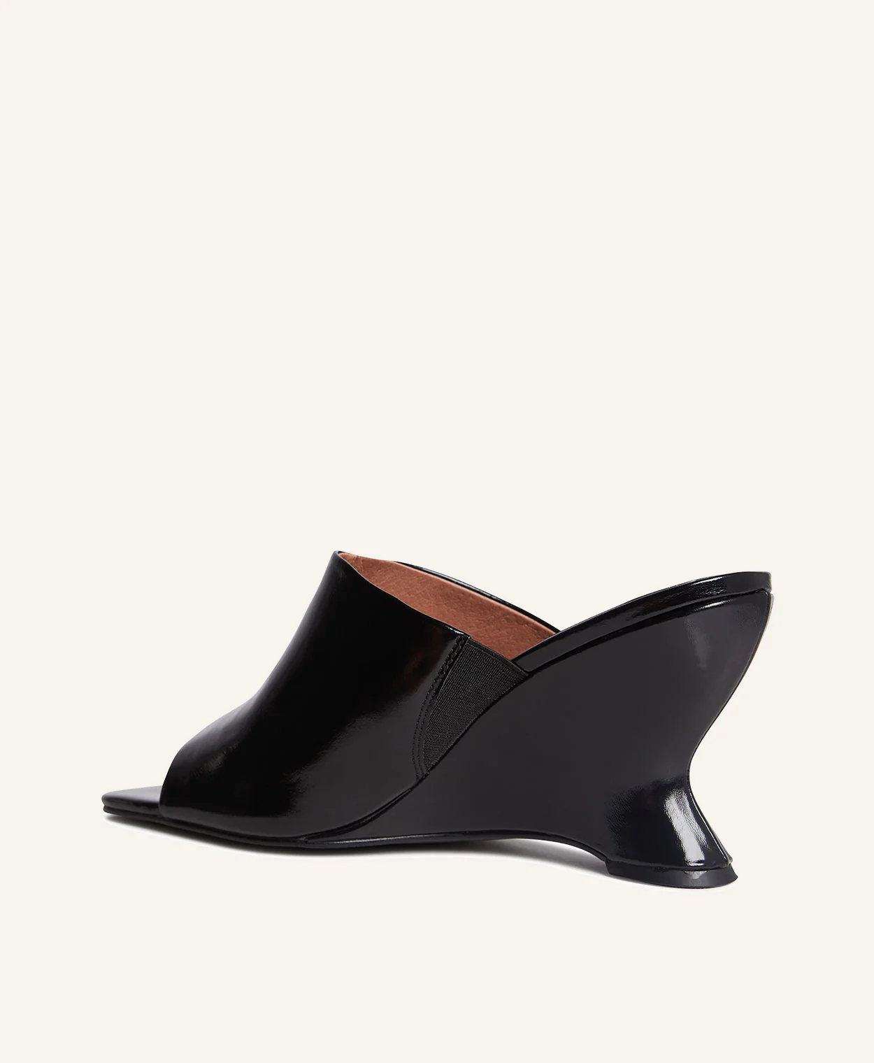 Macadamia Wedge - Image 5