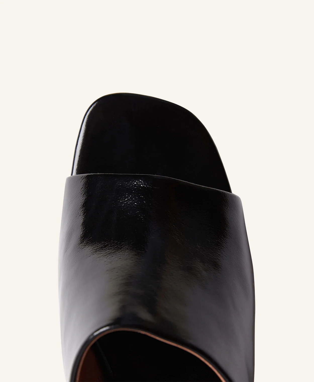 Macadamia Wedge - Image 6