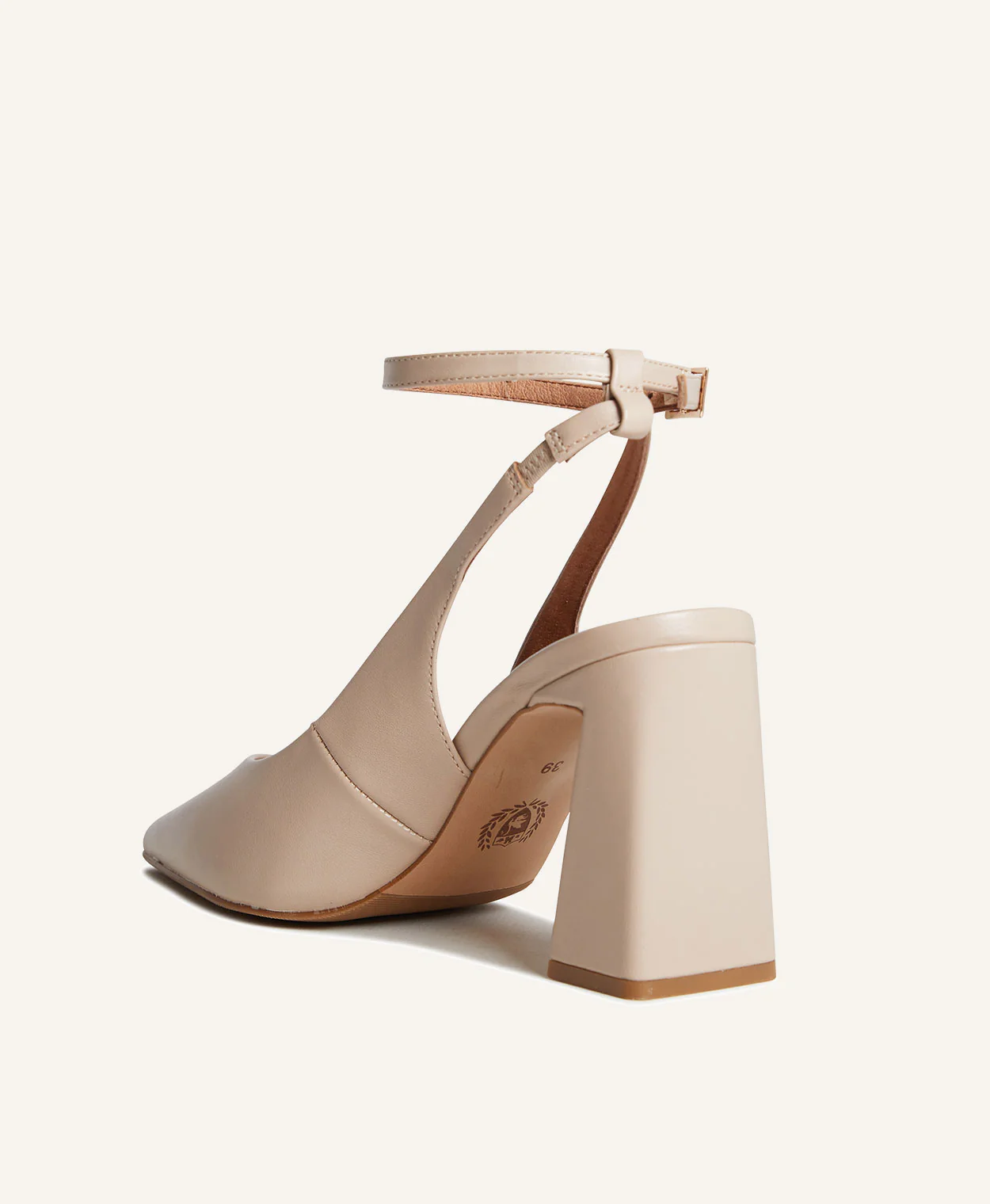 Macie Heel - Image 5
