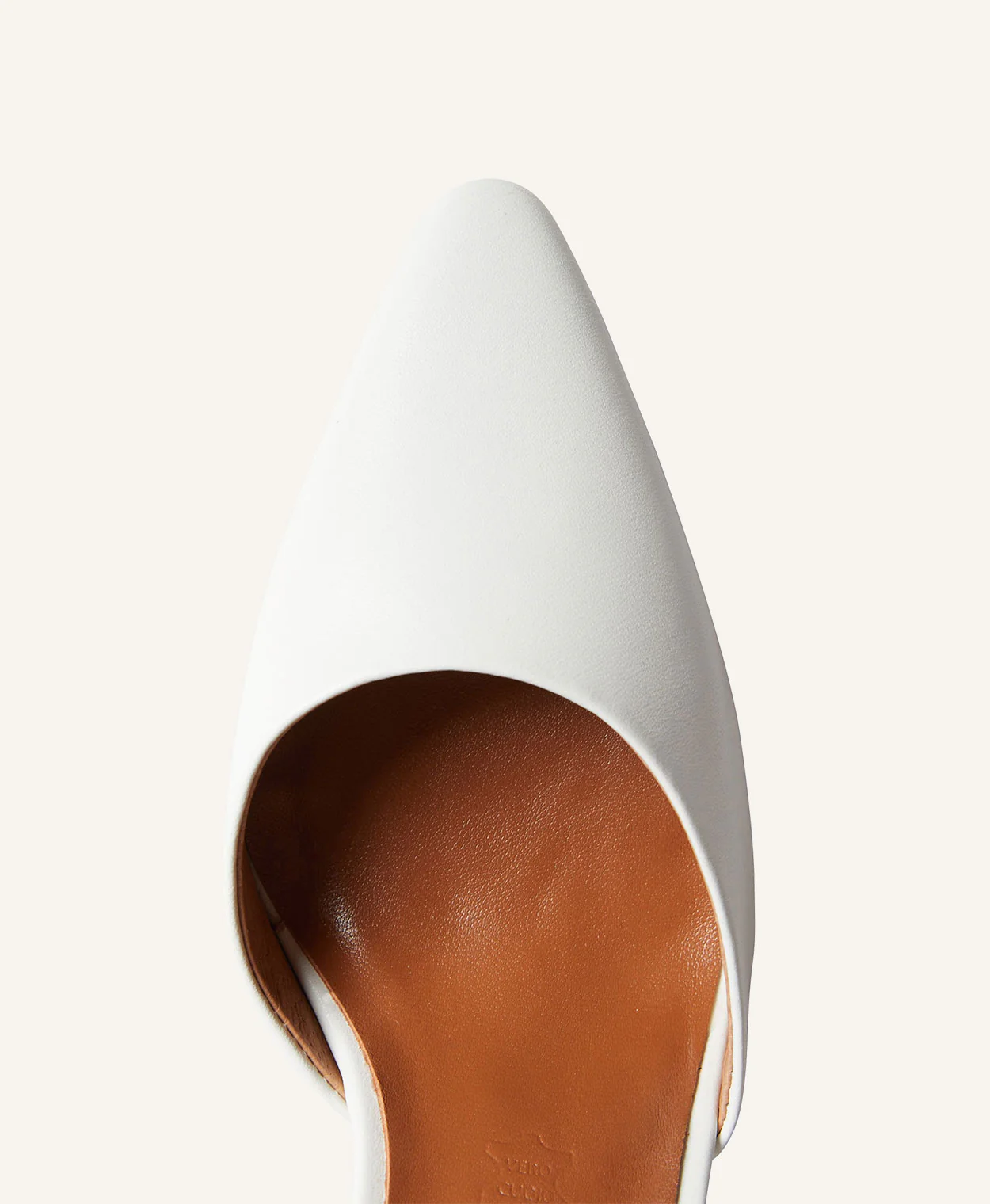 Madame Heel - Image 6