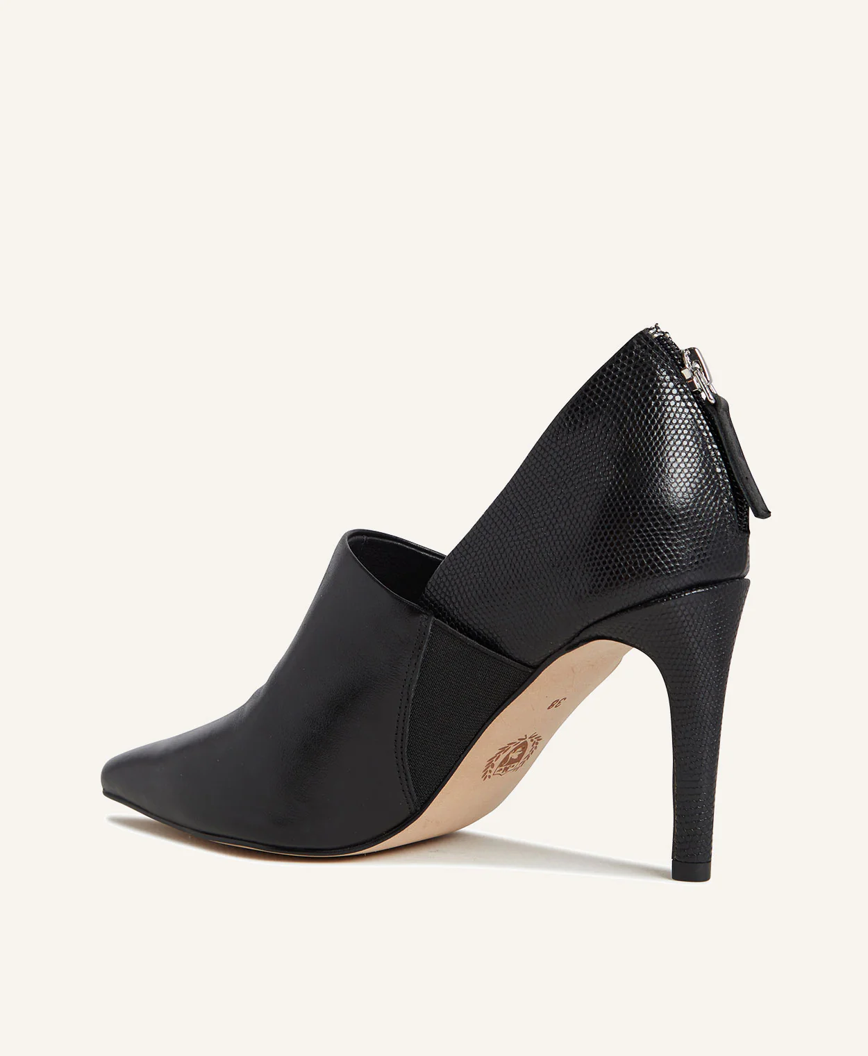 Madder Heel - Image 6