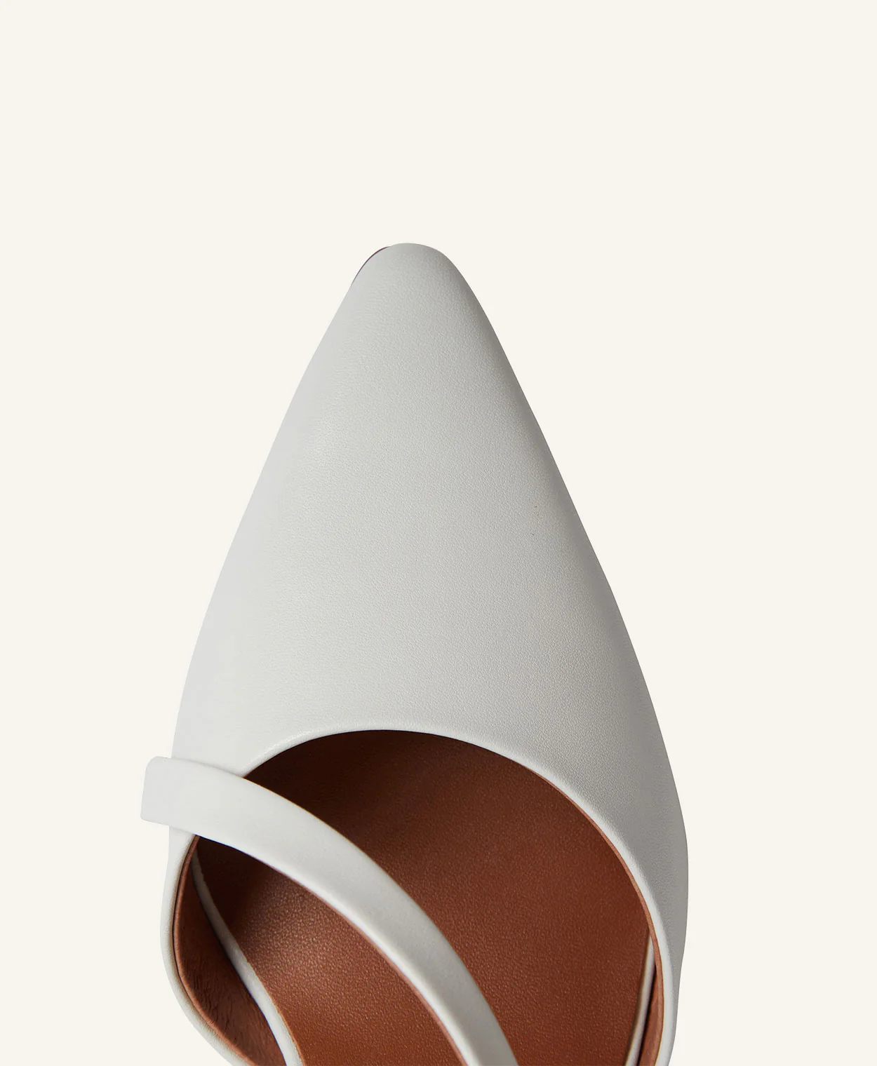 Marcia Heel - Image 6
