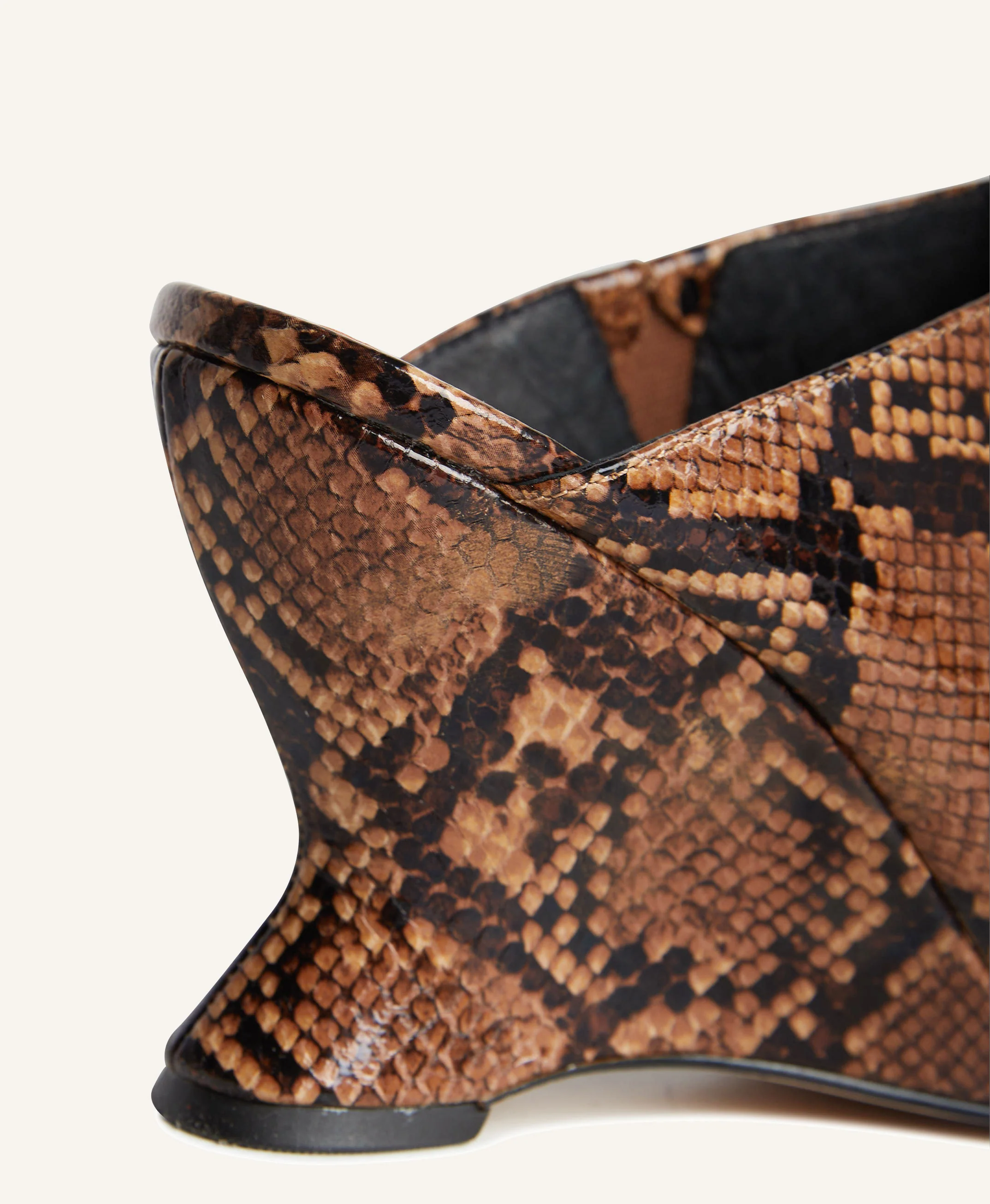 Medusa Wedge Mule - Image 7