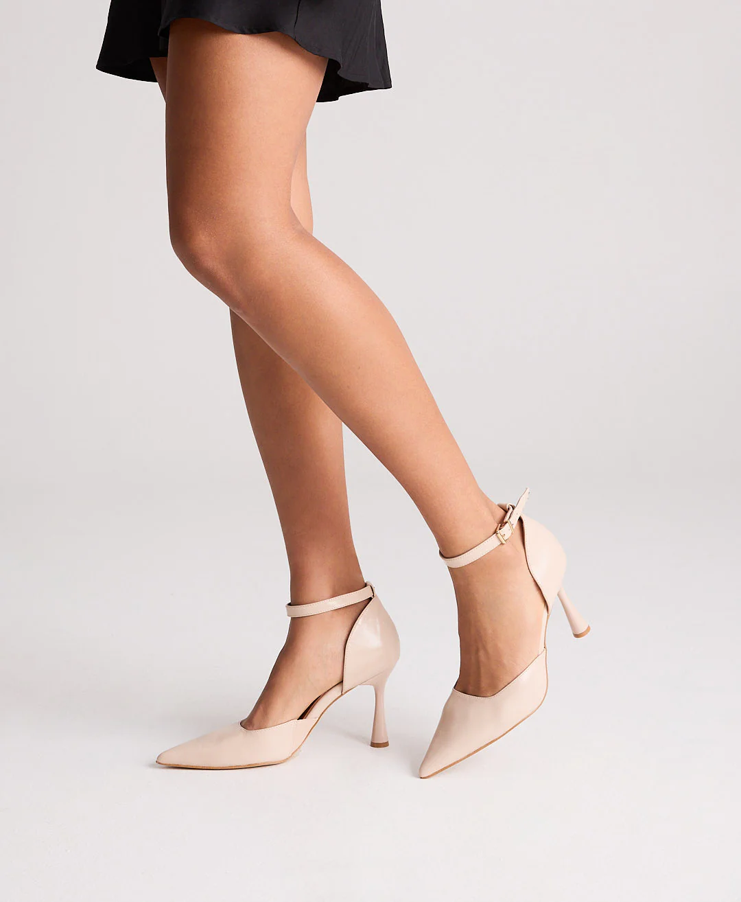 Milton Heel - Image 2