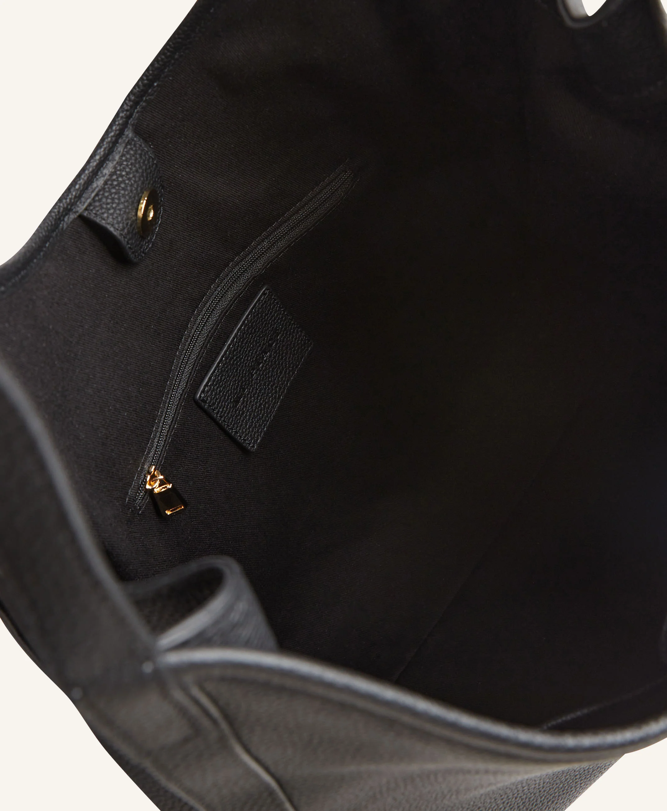 Raffy Handbag - Image 6