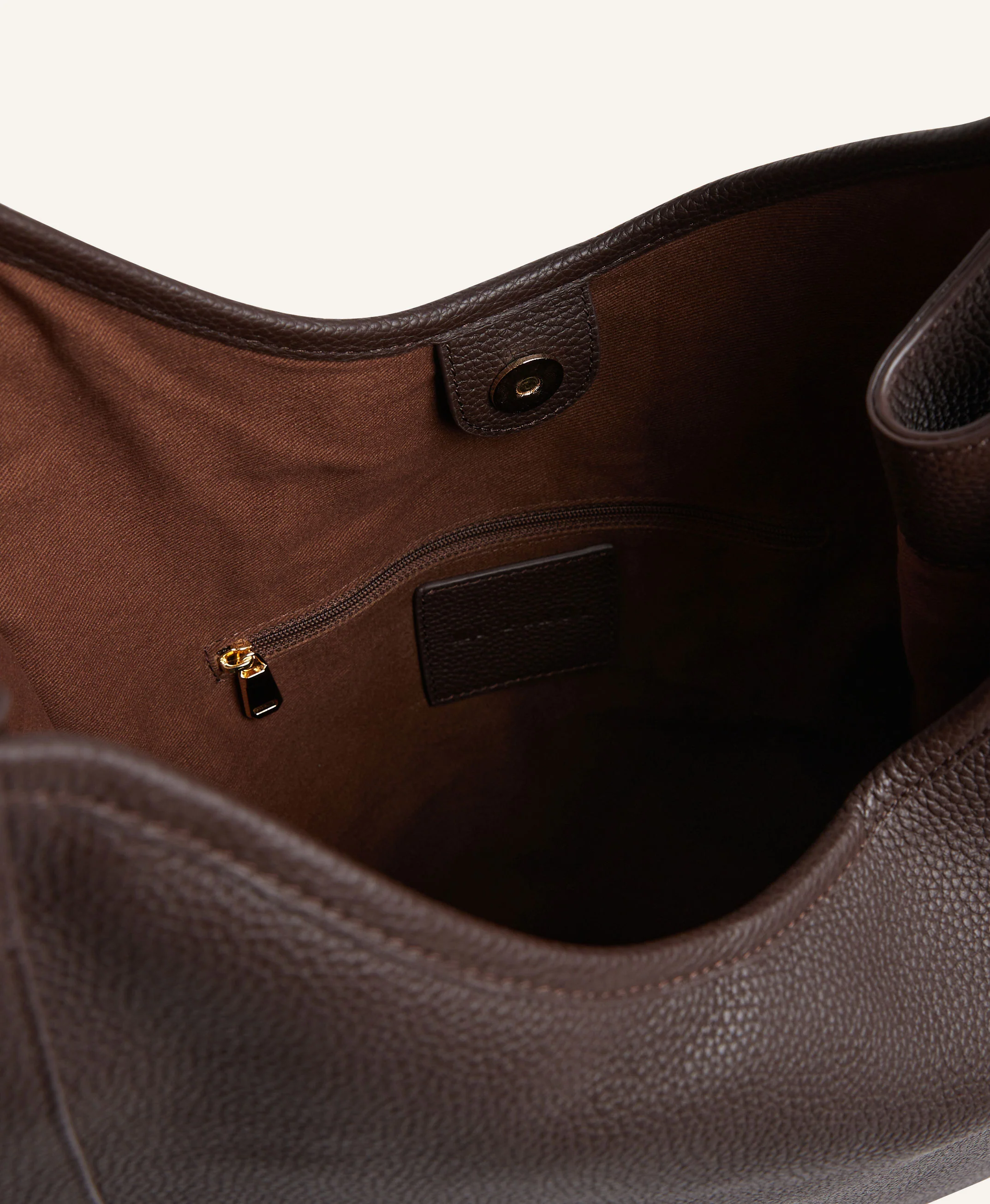 Raffy Handbag - Image 5