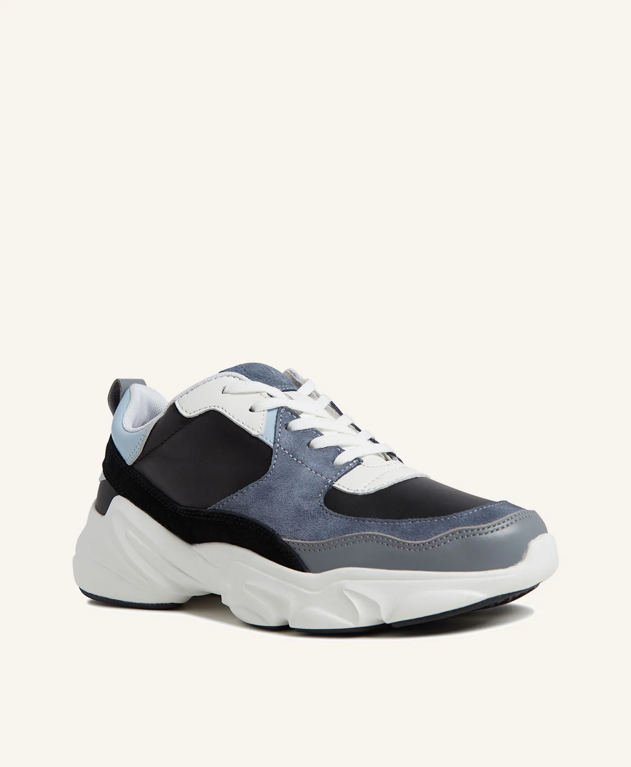 Roman Sneaker - Image 3