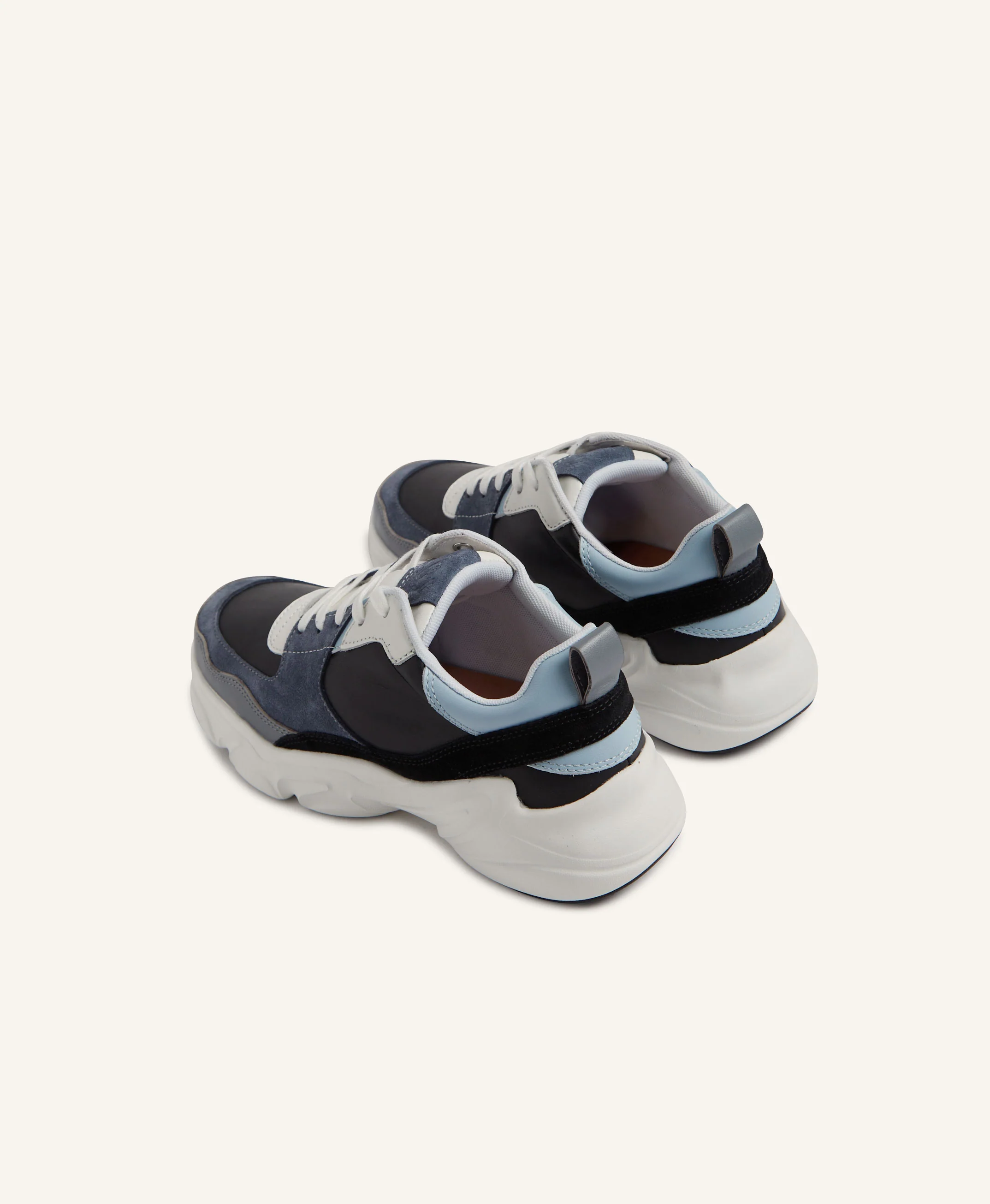 Roman Sneaker - Image 6