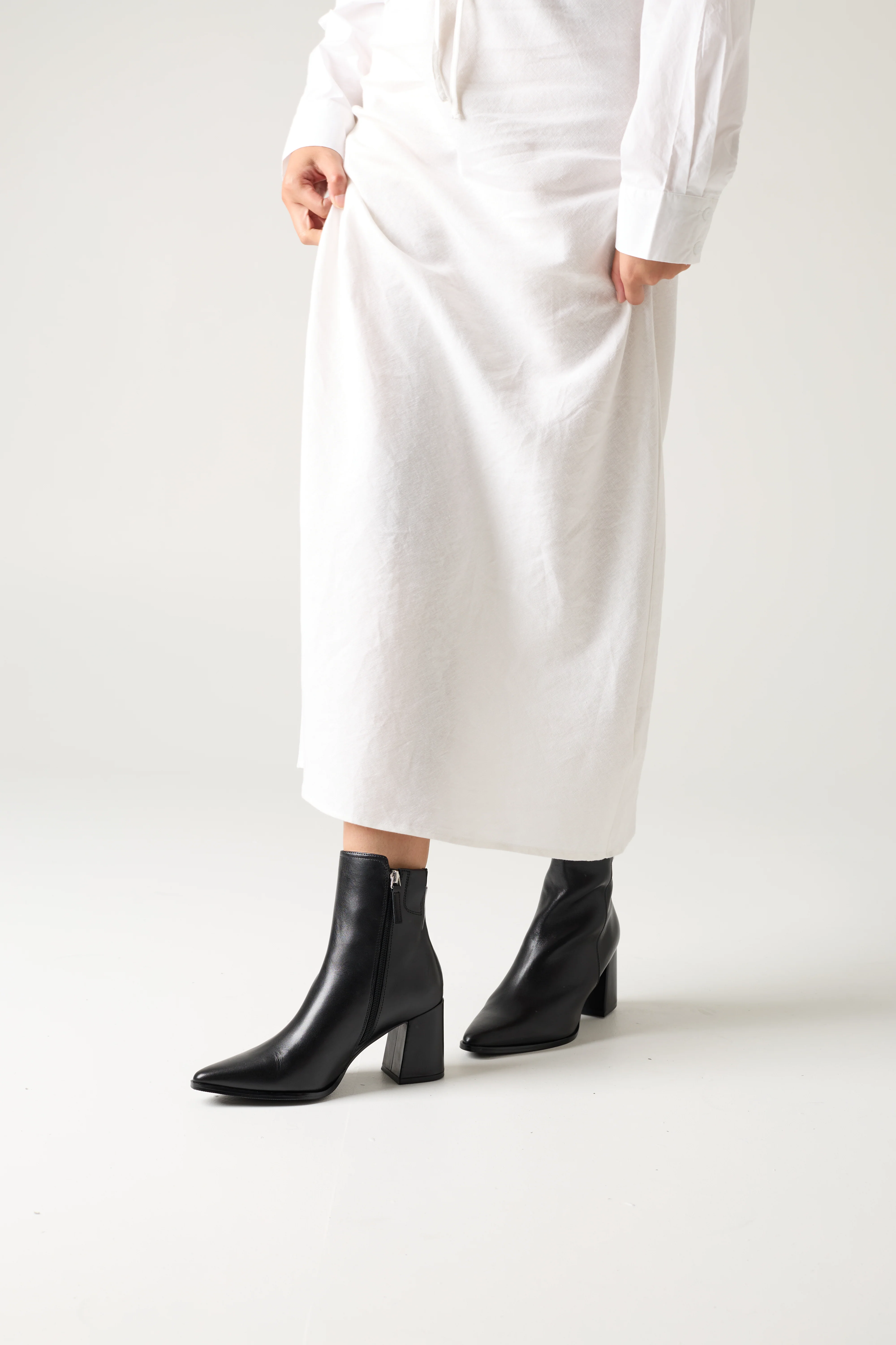 Scotty Ankle Boot - Image 2