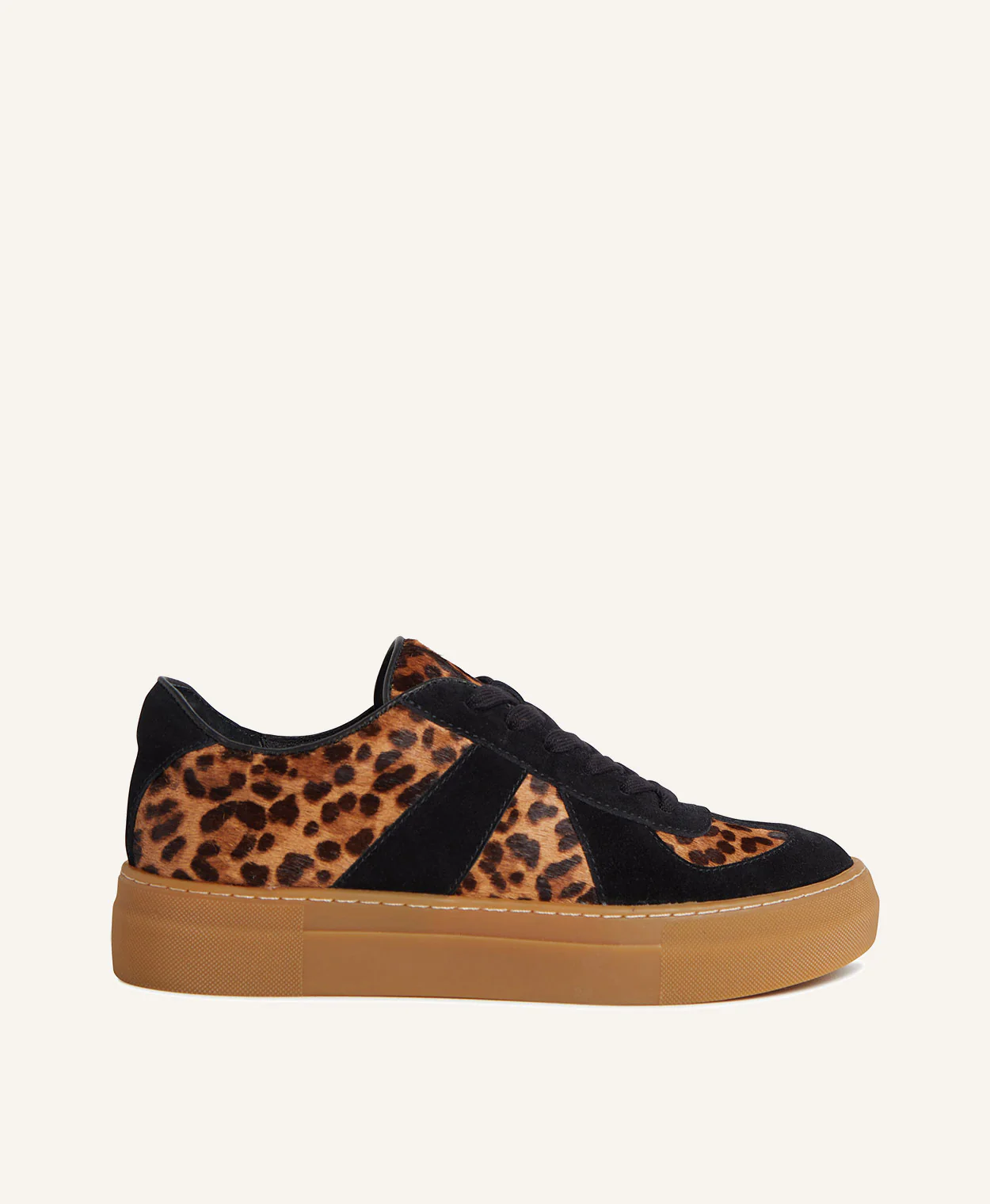 Val Sneaker